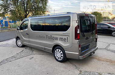 Минивэн Opel Vivaro 2016 в 