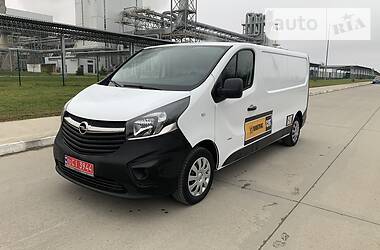 Грузопассажирский фургон Opel Vivaro 2015 в Коростене