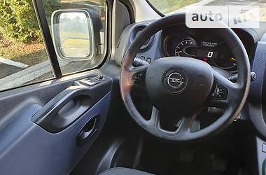 Универсал Opel Vivaro 2017 в Ровно