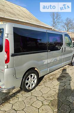 Минивэн Opel Vivaro 2006 в Олешках