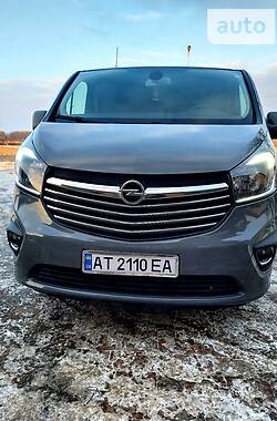 Мінівен Opel Vivaro 2016 в Івано-Франківську