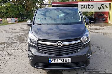 Минивэн Opel Vivaro 2017 в Ивано-Франковске