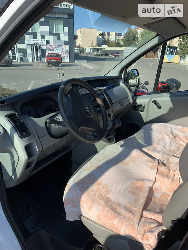 Минивэн Opel Vivaro 2007 в Нежине
