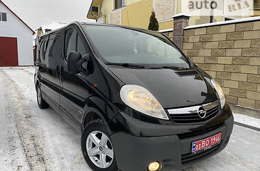 Минивэн Opel Vivaro 2011 в Ковеле