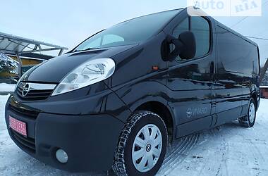 Універсал Opel Vivaro 2013 в Рівному