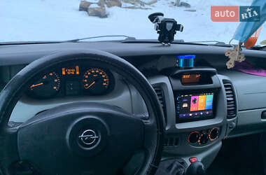 Минивэн Opel Vivaro 2006 в 