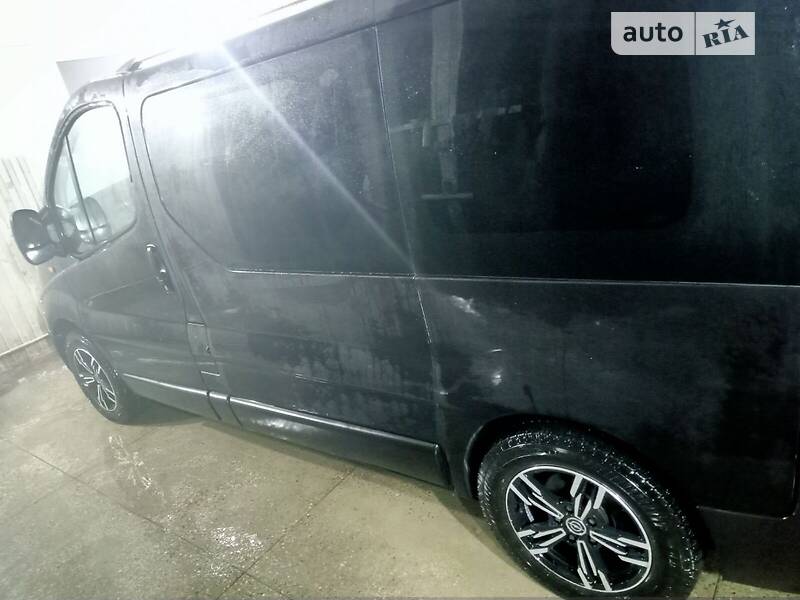 Мінівен Opel Vivaro 2008 в Києві