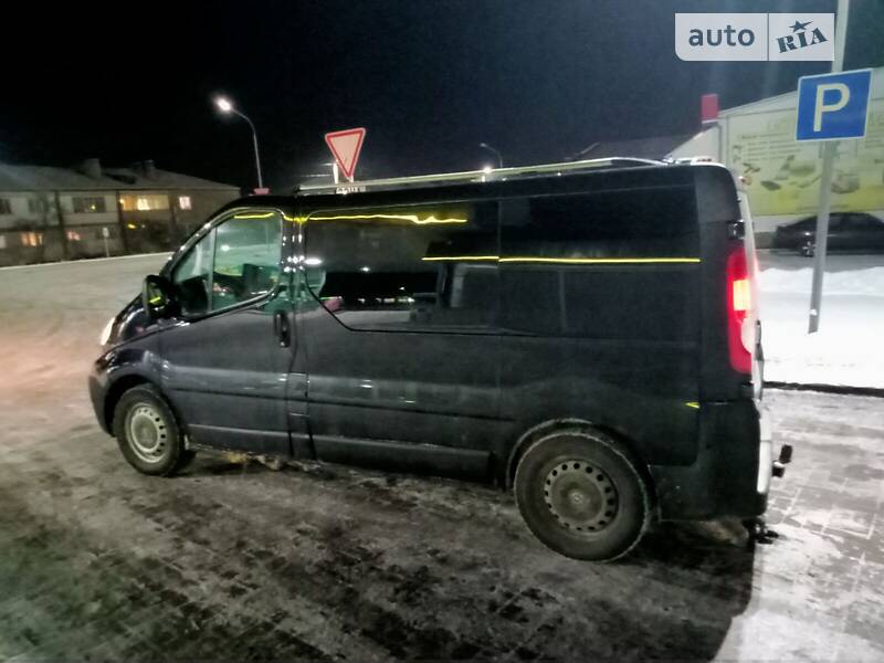 Мінівен Opel Vivaro 2008 в Києві
