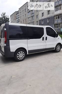 Грузовой фургон Opel Vivaro 2011 в Нежине