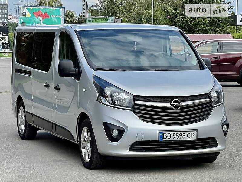 Мінівен Opel Vivaro 2016 в Тернополі