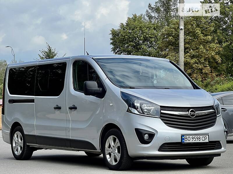 Мінівен Opel Vivaro 2016 в Тернополі