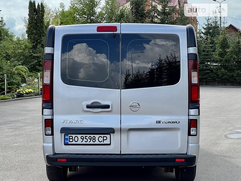 Мінівен Opel Vivaro 2016 в Тернополі