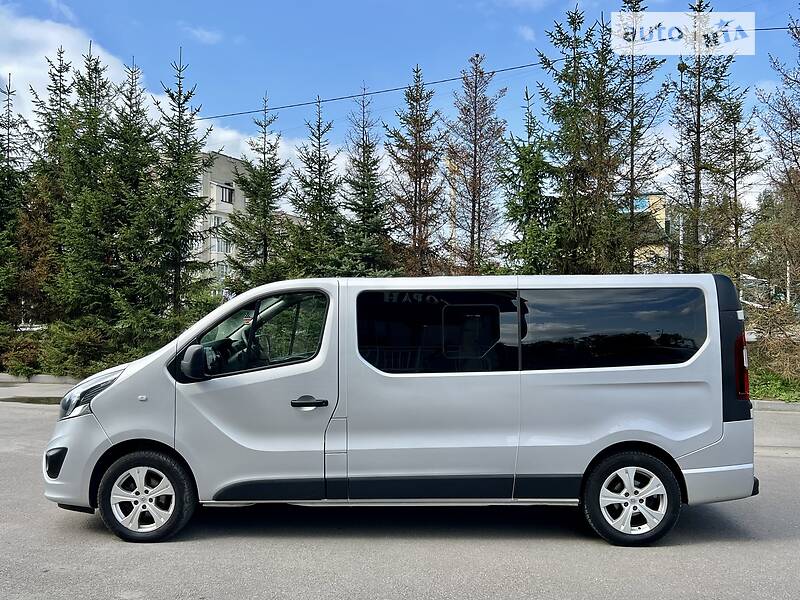 Мінівен Opel Vivaro 2016 в Тернополі