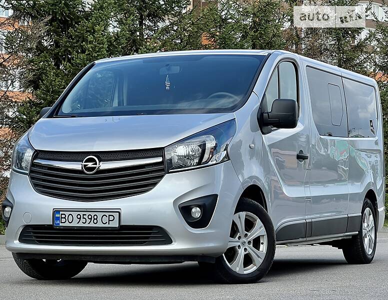 Мінівен Opel Vivaro 2016 в Тернополі