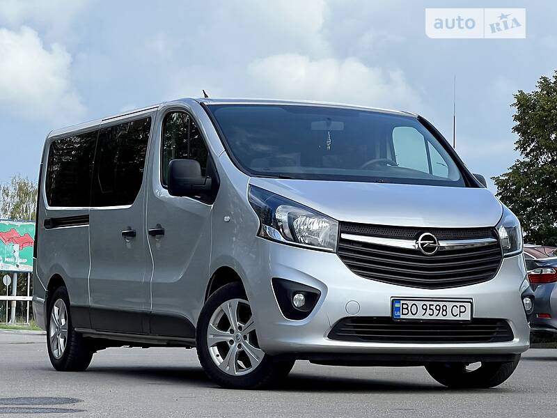 Мінівен Opel Vivaro 2016 в Тернополі