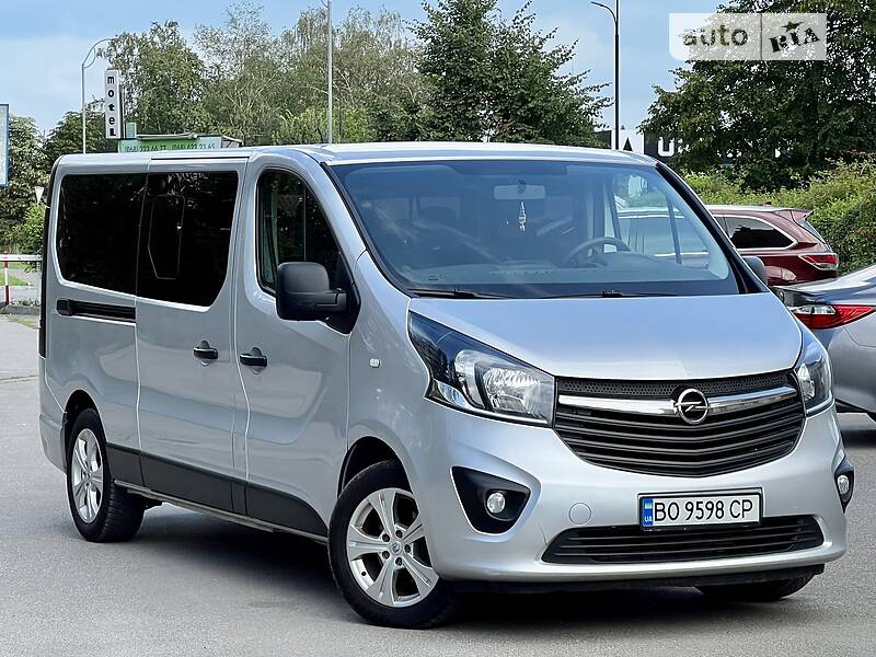 Мінівен Opel Vivaro 2016 в Тернополі
