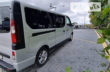 Мінівен Opel Vivaro 2015 в Чернівцях