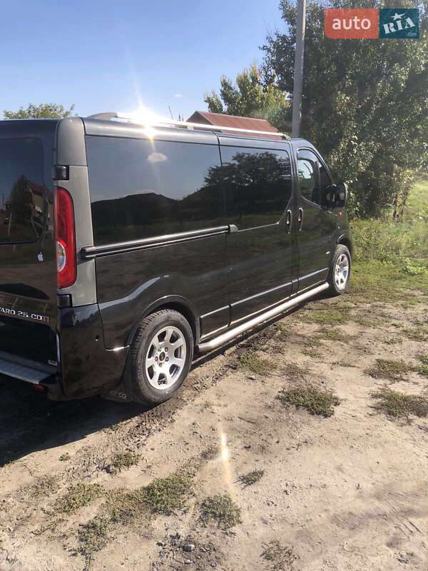 Минивэн Opel Vivaro 2007 в Хмельницком