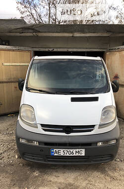 Вантажний фургон Opel Vivaro 2004 в Кам'янському