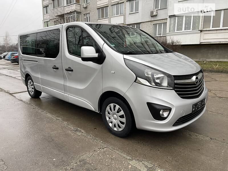 Мінівен Opel Vivaro 2017 в Києві