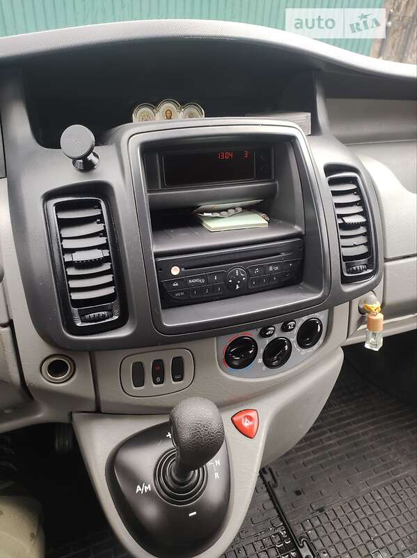 Грузовой фургон Opel Vivaro 2011 в Киеве