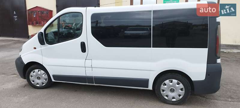 Минивэн Opel Vivaro 2005 в Смеле