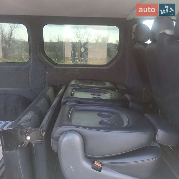 Минивэн Opel Vivaro 2009 в Белгороде-Днестровском