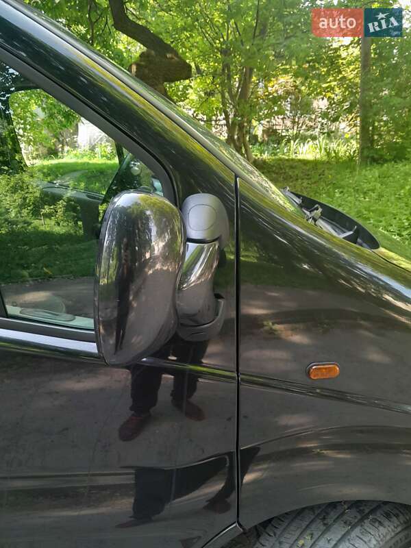 Минивэн Opel Vivaro 2007 в Городенке