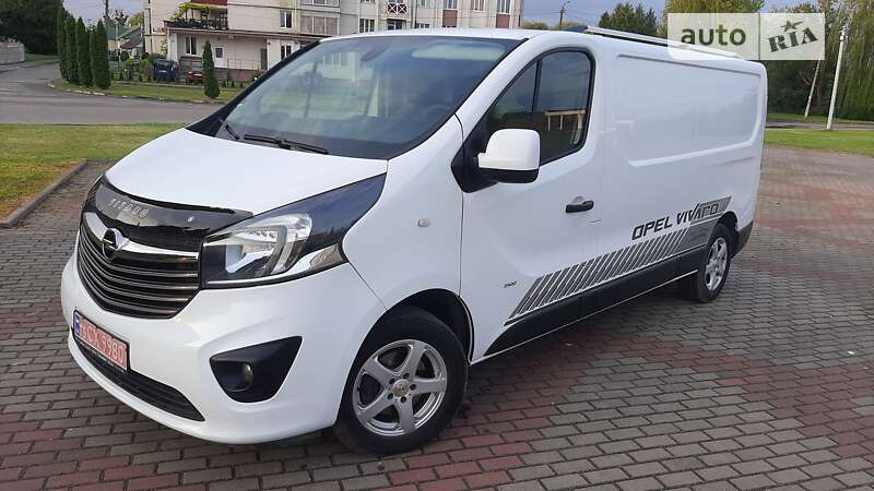 Грузовой фургон Opel Vivaro 2018 в Луцке