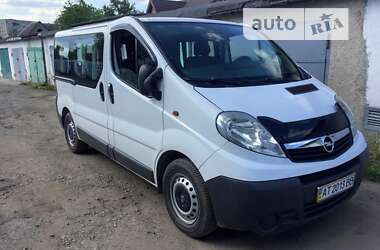 Минивэн Opel Vivaro 2006 в Ивано-Франковске