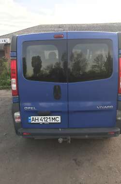 Минивэн Opel Vivaro 2009 в Покровске