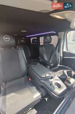 Мінівен Opel Vivaro 2015 в 