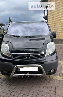 Мінівен Opel Vivaro 2013 в Луцьку