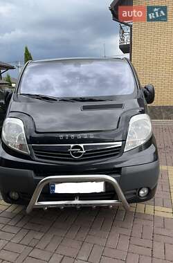 Минивэн Opel Vivaro 2013 в Луцке