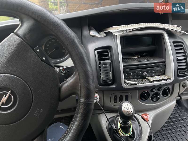 Мінівен Opel Vivaro 2013 в Луцьку