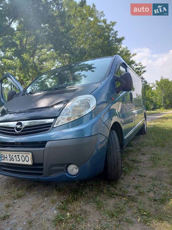 Минивэн Opel Vivaro 2008 в Одессе