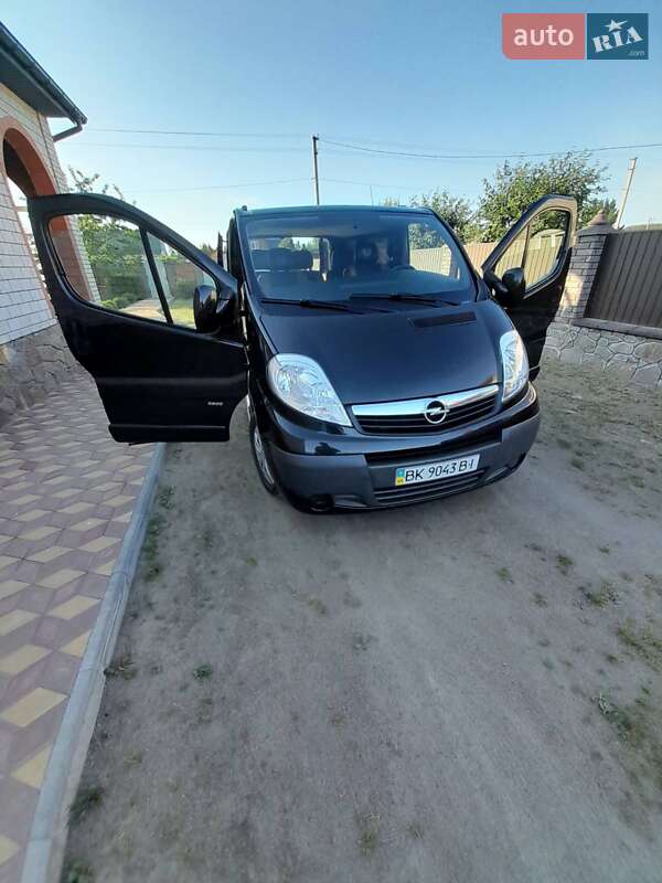 Мінівен Opel Vivaro 2007 в Рівному фото 6 Мінівен Opel Vivaro 2007 в Рівному