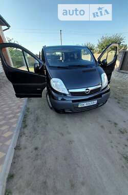 Мінівен Opel Vivaro 2007 в Рівному