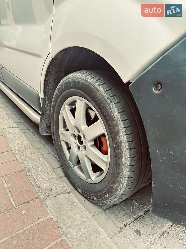 Минивэн Opel Vivaro 2003 в Львове