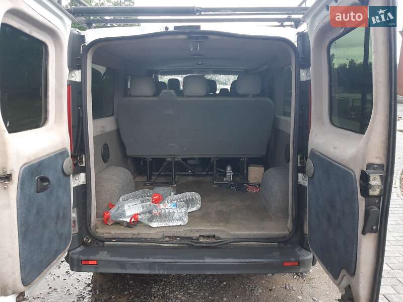 Минивэн Opel Vivaro 2009 в Николаеве