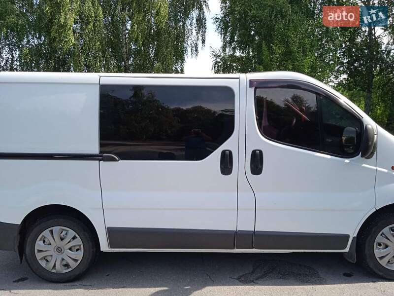 Мінівен Opel Vivaro 2007 в Звягелі