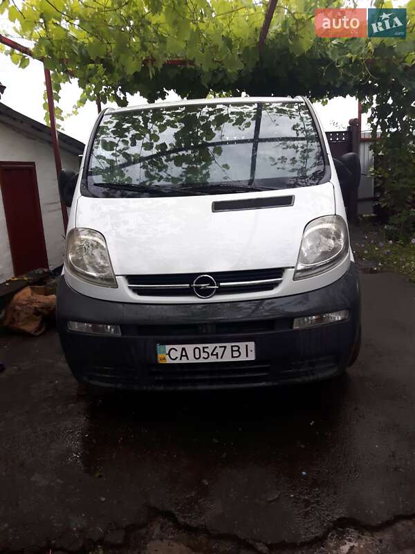 Opel Vivaro 2002