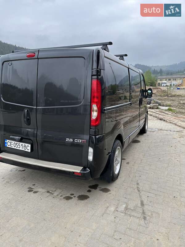 Мінівен Opel Vivaro 2007 в Чернівцях