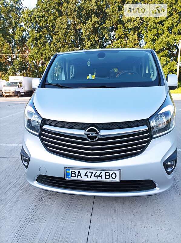 Мінівен Opel Vivaro 2019 в Києві