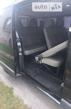 Минивэн Opel Vivaro 2010 в 