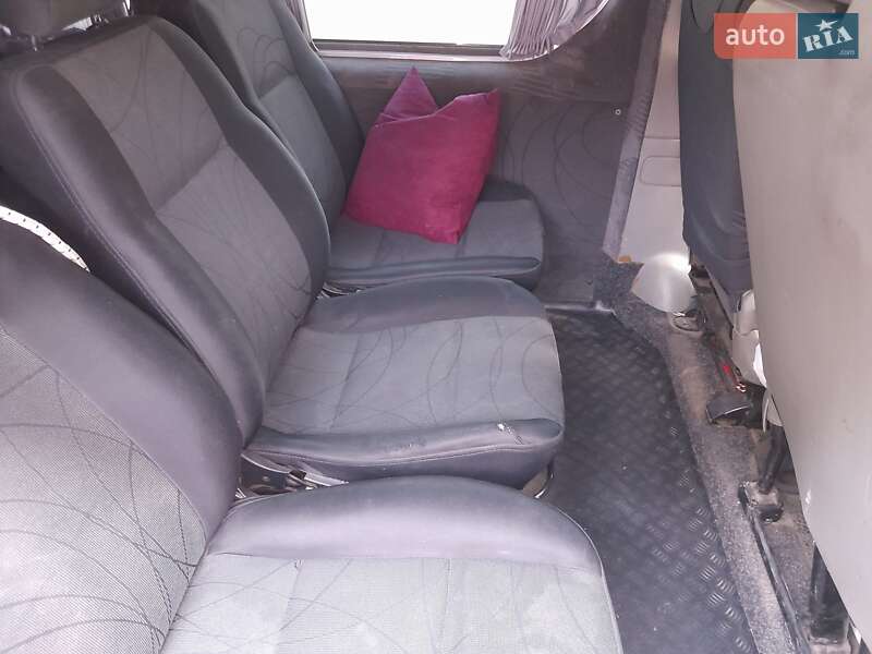 Минивэн Opel Vivaro 2004 в Харькове