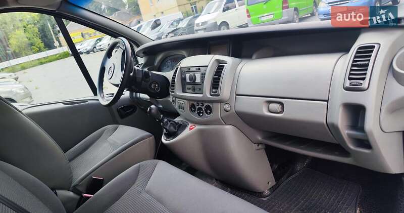 Мінівен Opel Vivaro 2009 в Житомирі