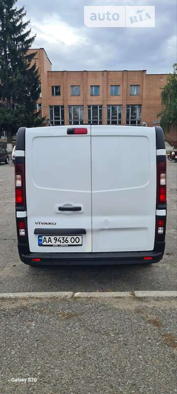 Грузовой фургон Opel Vivaro 2016 в Городище