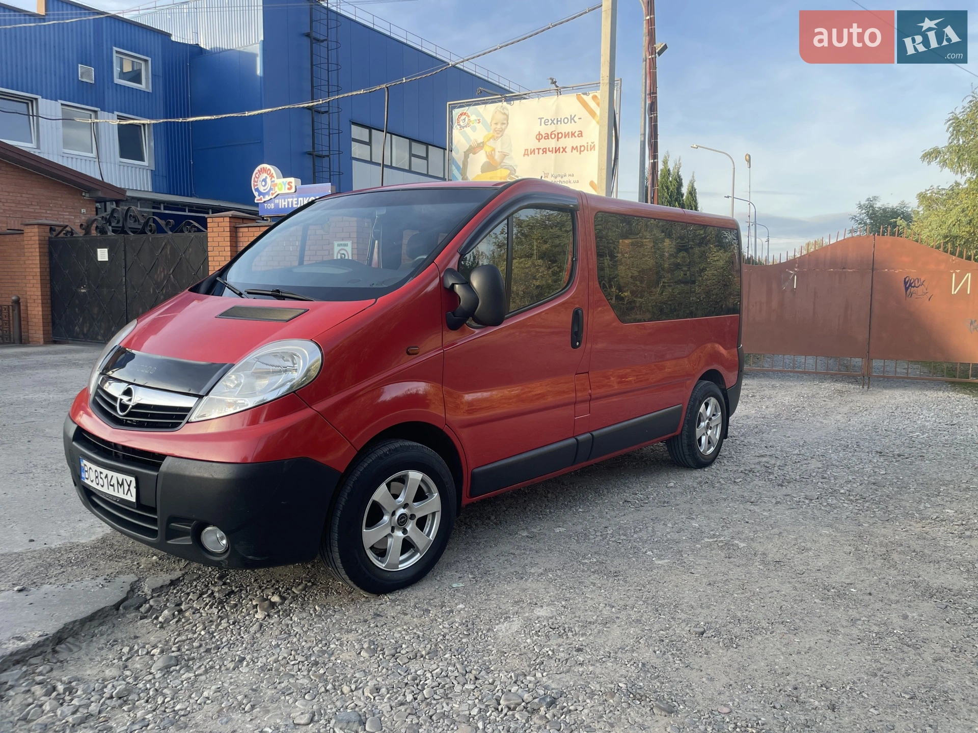 2010 Opel Vivaro - мініатюра 4
