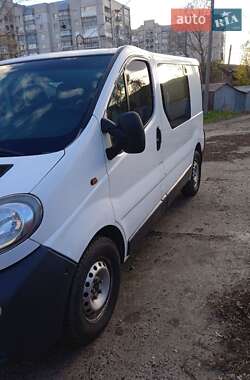 Минивэн Opel Vivaro 2002 в 